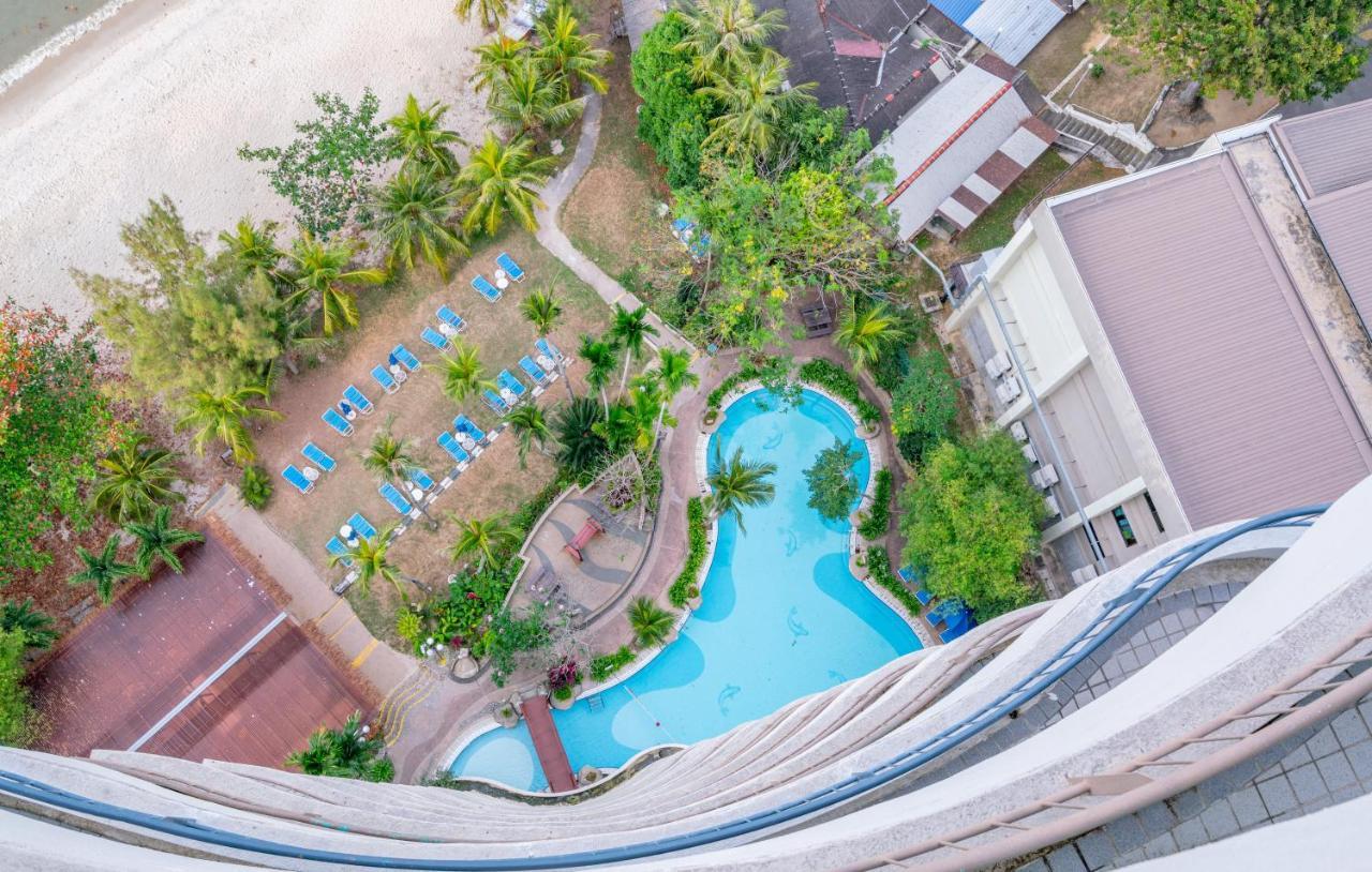 Romantic Couple Suite + Beach-Front Balcony Tanjung Bungah  Bagian luar foto